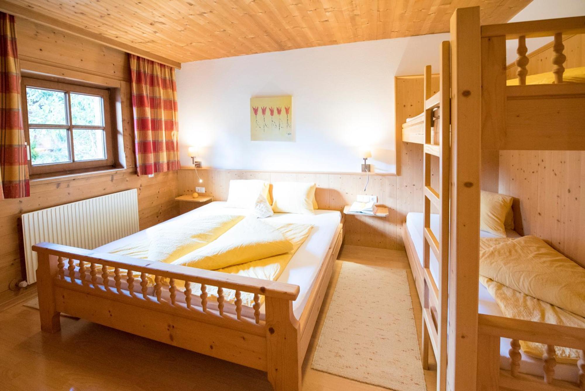 Apartment Aparthaus Hubertus